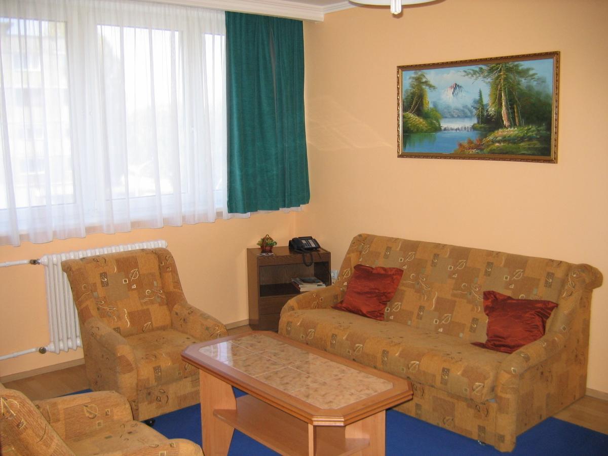 Hotel Ozd Ozd