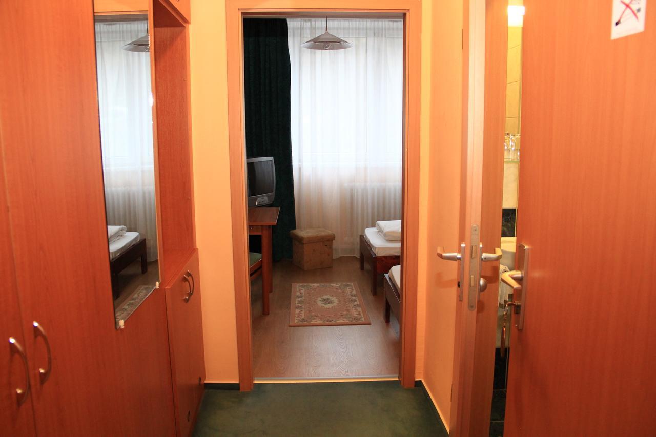 Hotel Ozd Hotel *