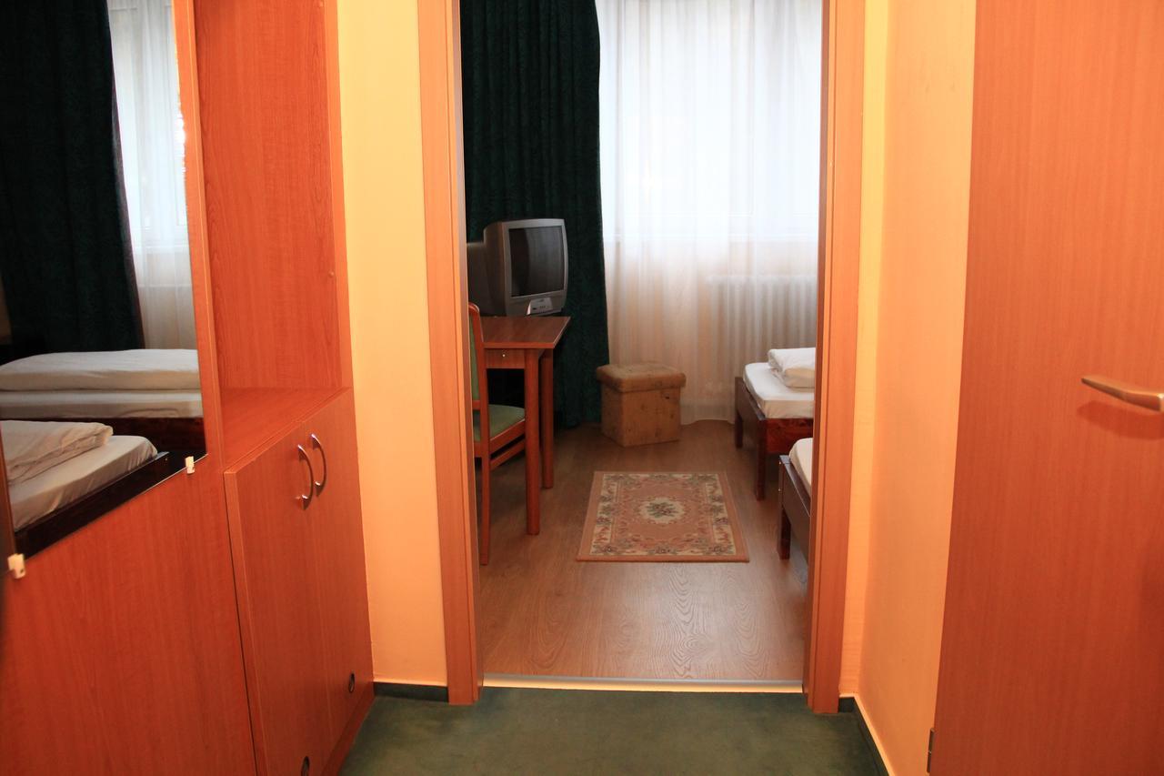 Hotel Ozd Ozd